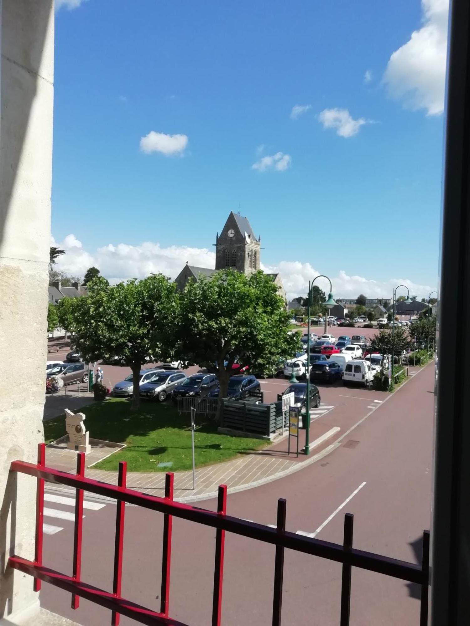 Gite Le Jour J Sainte-Mère-Église Eksteriør bilde